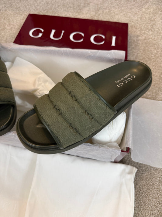 GUCCI GG SLIDERS - KHAKI