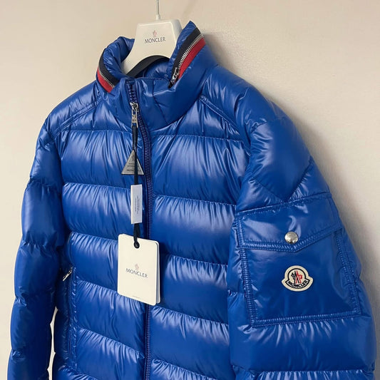 MONCLER BOURNE DOWN PUFFER JACKET - BLUE