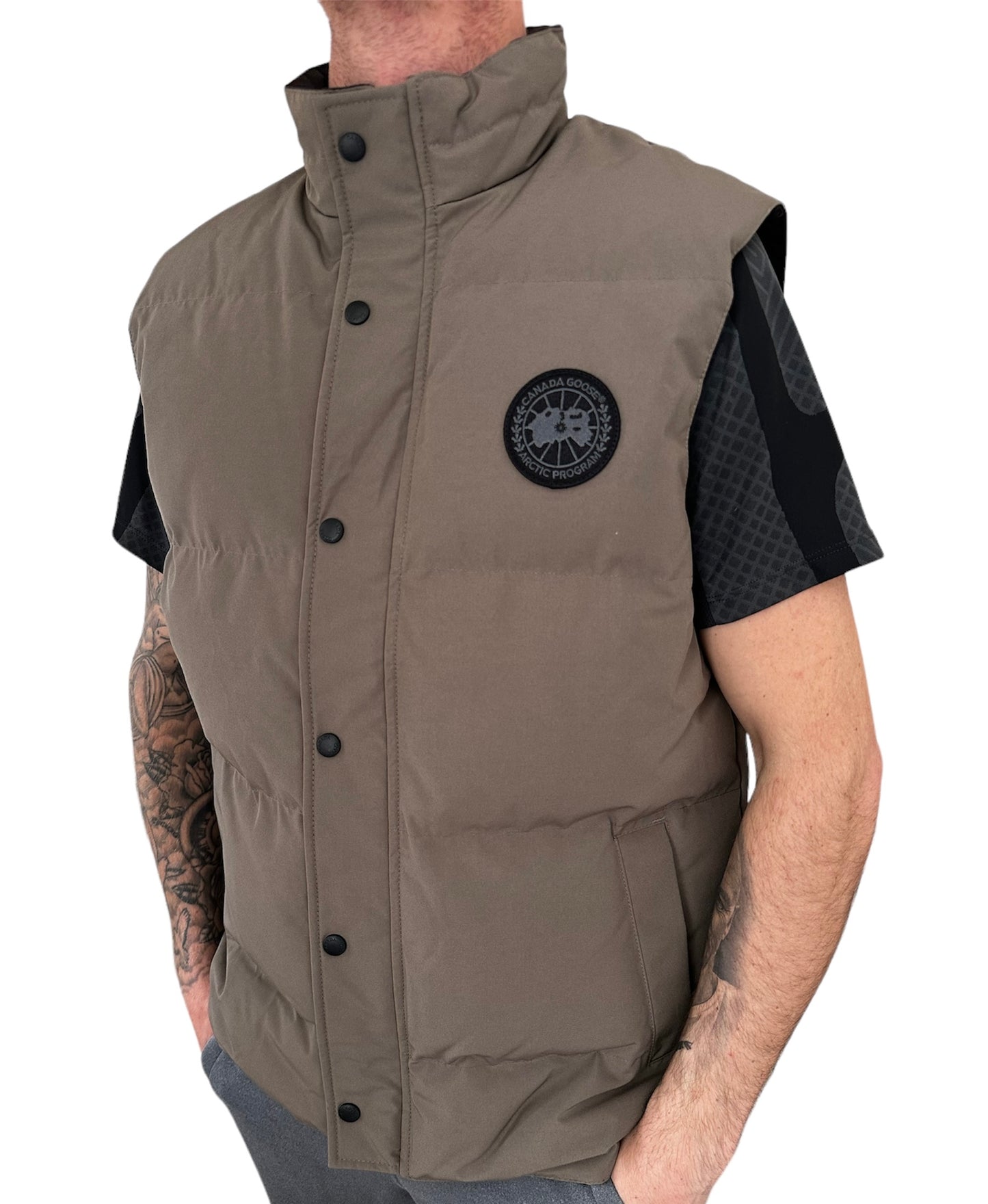CANADA GOOSE BLACK DISC GARSON DOWN GILET BODYWARMER VEST - SAND