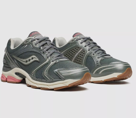 SAUCONY PROGRID TRIUMPH 4 TRAINERS - KHAKI