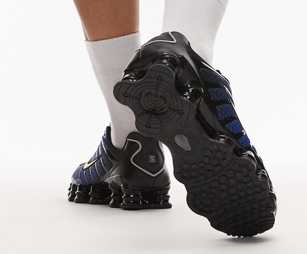 NIKE SHOX AIR MAX PLUS TRAINERS -