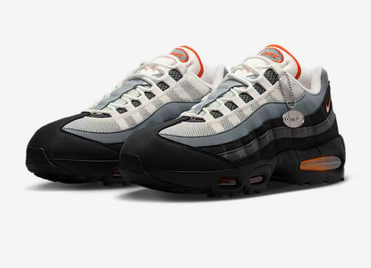 NIKE AIR MAX 95 TRAINERS - BLACK / GREY