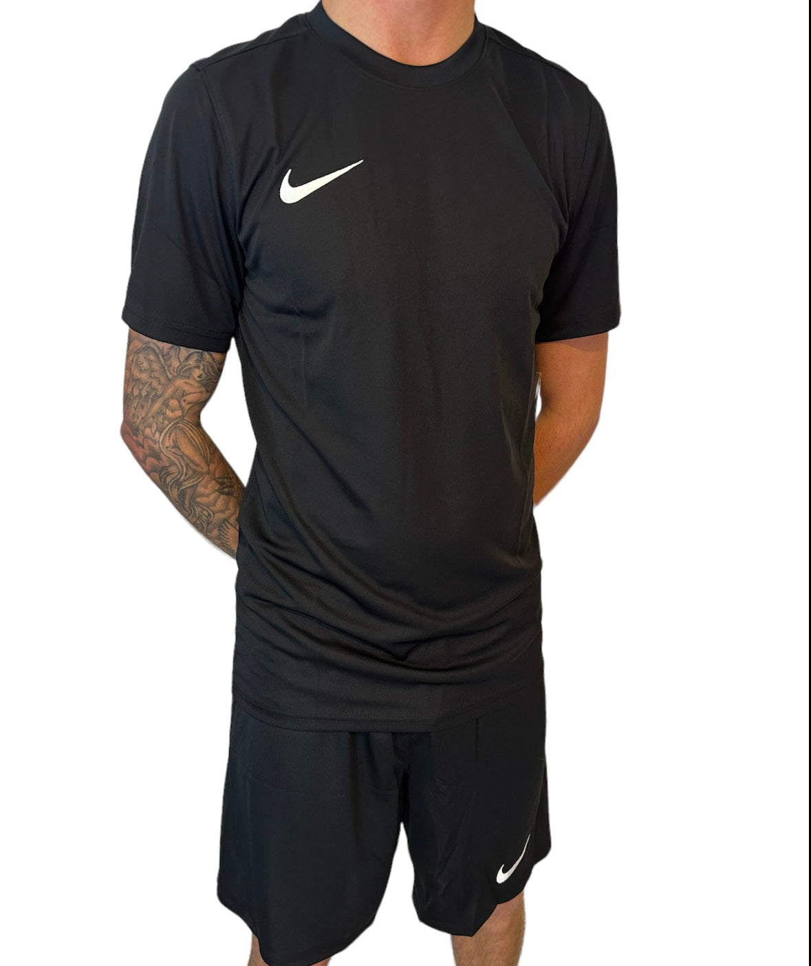 NIKE DRI - FIT T-SHIRT - BLACK