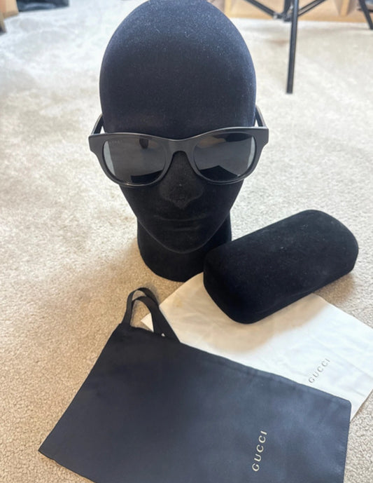 GUCCI SUNGLASSES - BLACK