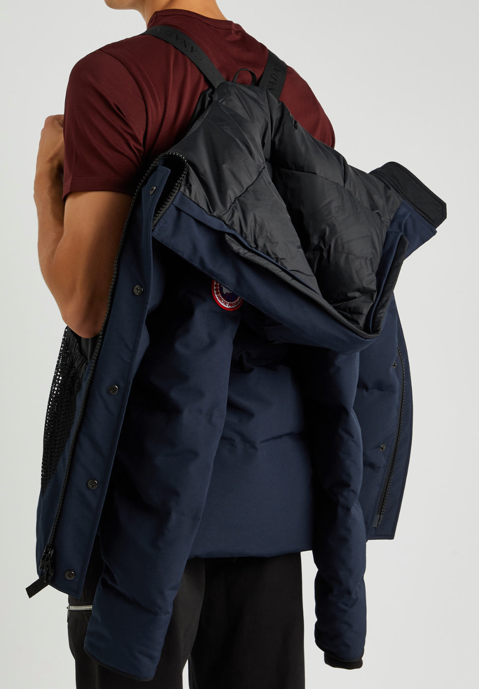 CANADA GOOSE MACMILLAN LOGO DOWN PARKA COAT - NAVY