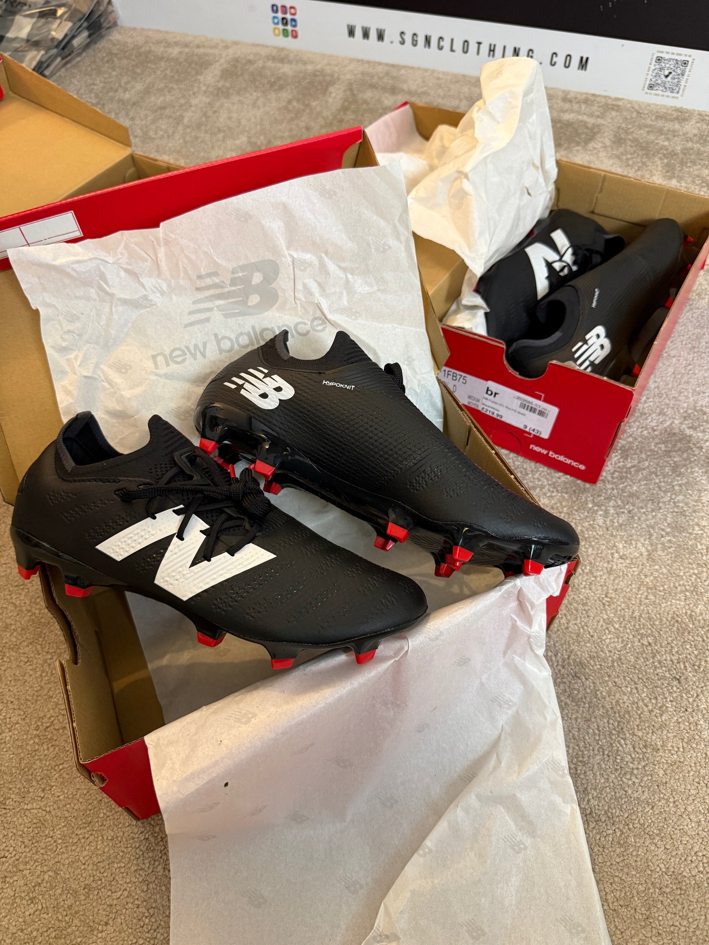 NEW BALANCE V7 + PRO FIRM GROUND FOOTBALL BOOTS - BLACK