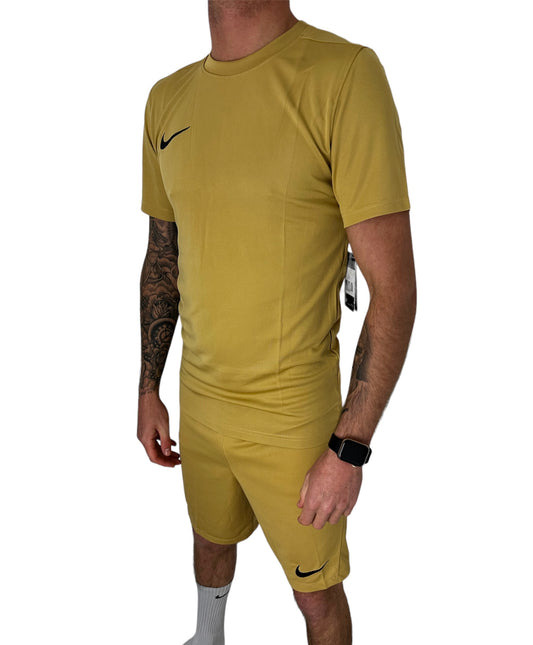 NIKE DRI - FIT FULL SET - GOLD