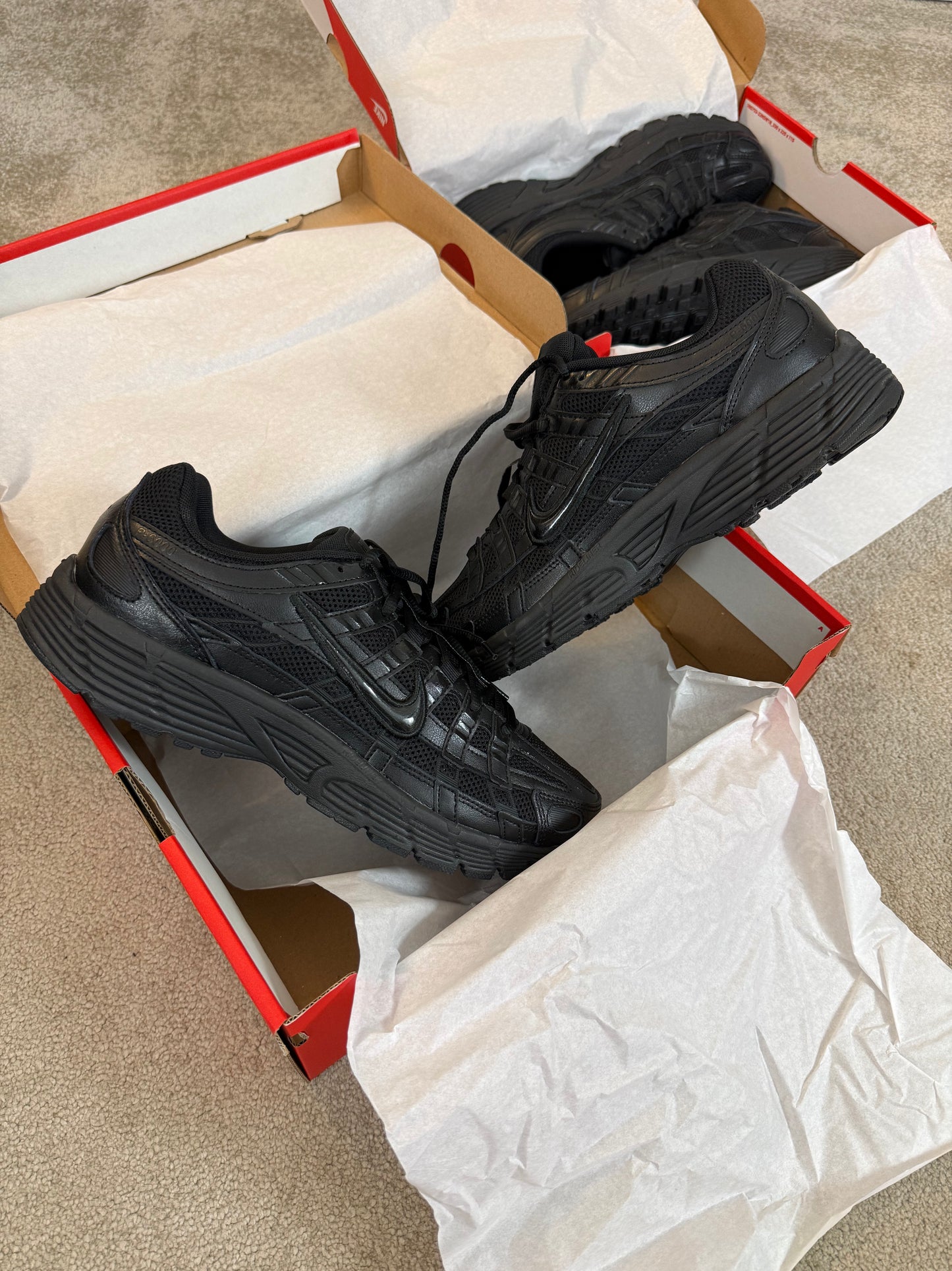 NIKE P-6000 TRAINERS - BLACK