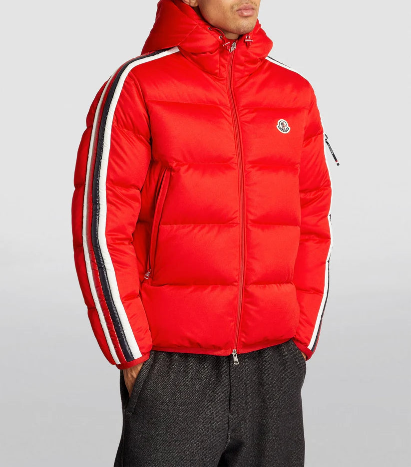MONCLER SANBESAN LOGO DOWN PUFFER JACKET - RED
