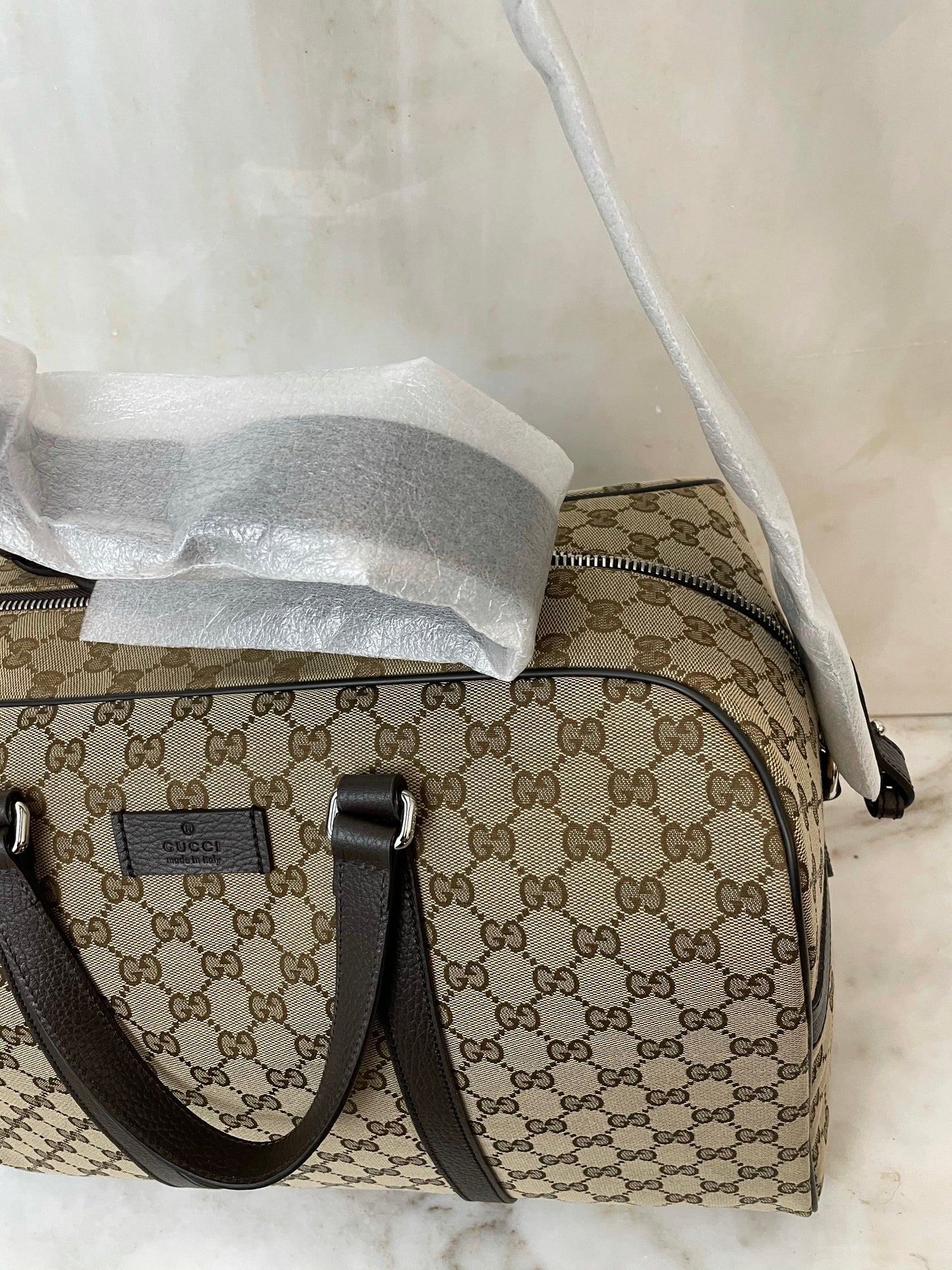 GUCCI GG SUPREME MONOGRAM CANVAS BOSTON WEEKEND DUFFLE BAG -