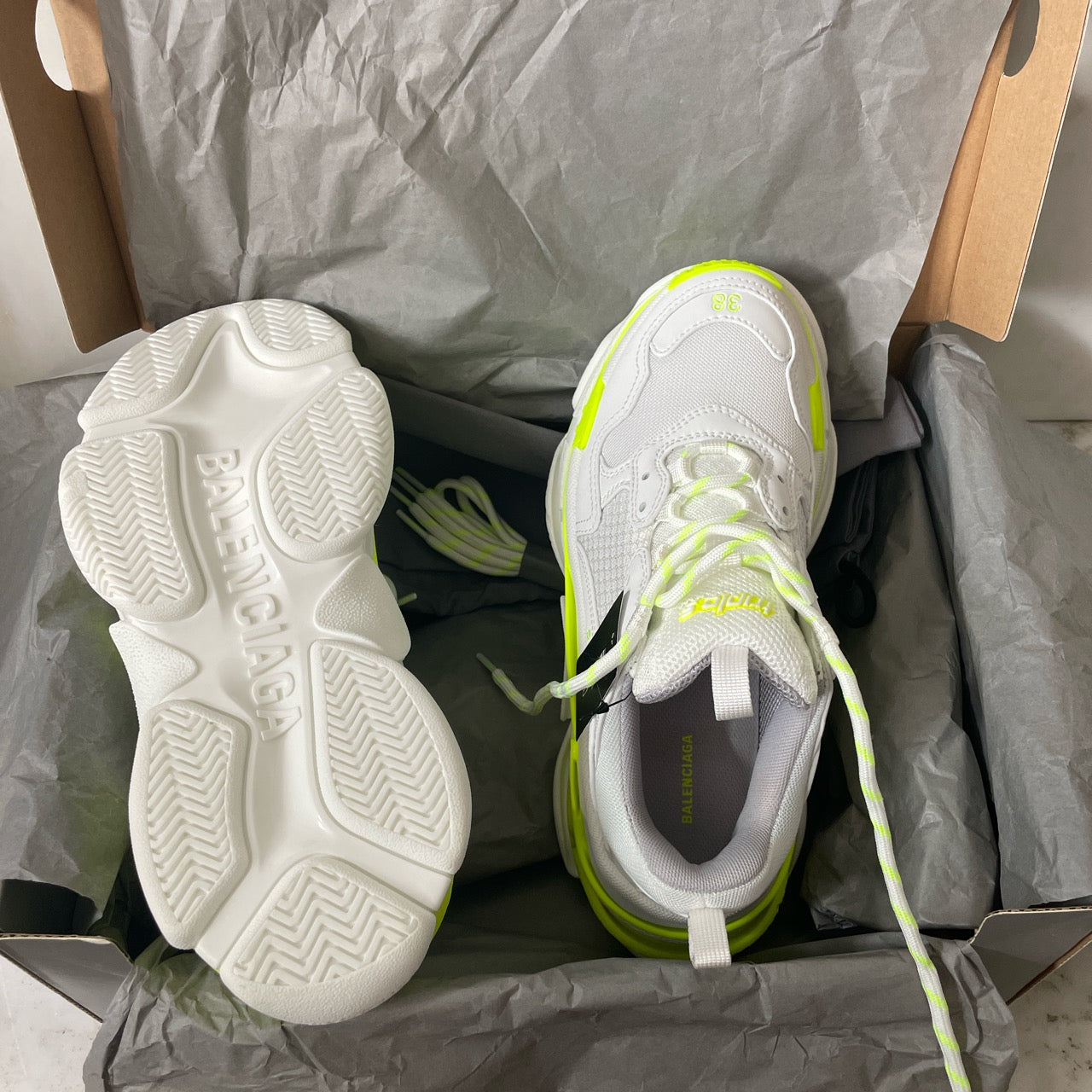 WOMENS BALENCIAGA TRIPLE S TRAINERS - WHITE / NEON