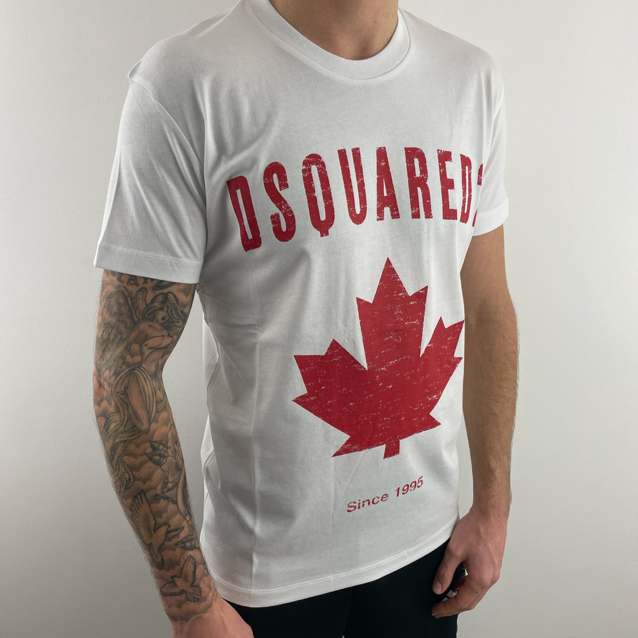 DSQUARED2 MAPLE LEAF LOGO TSHIRT - WHITE