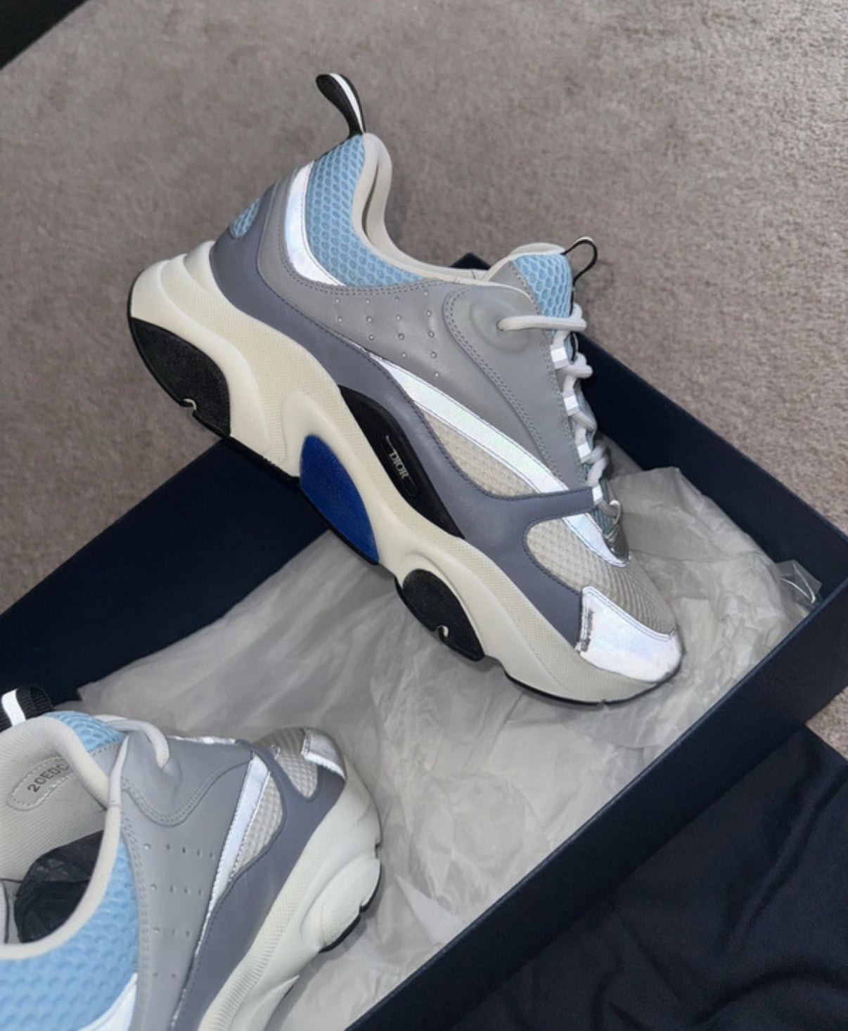 DIOR B22 SNEAKERS - BABY BLUE