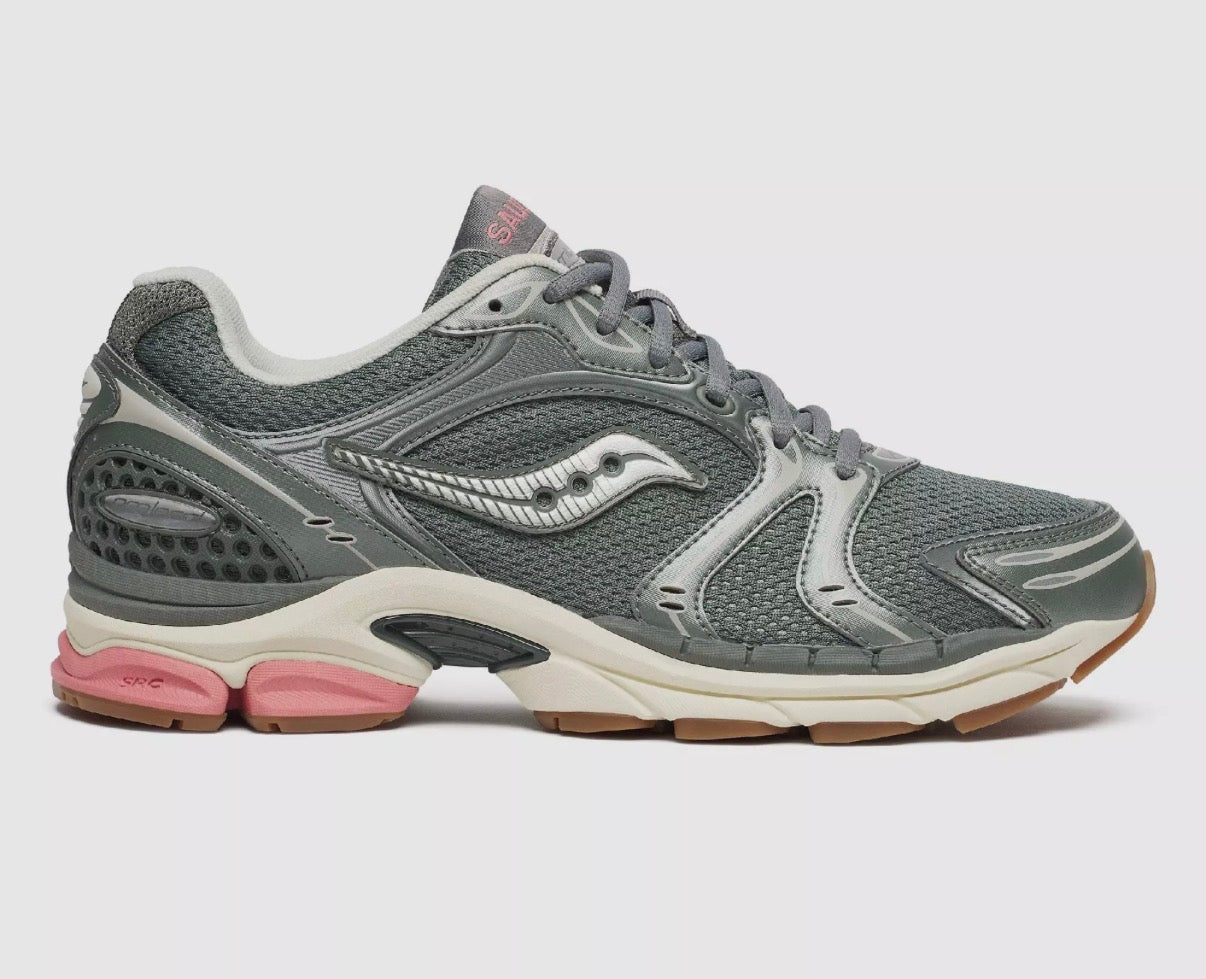 SAUCONY PROGRID TRIUMPH 4 TRAINERS - KHAKI