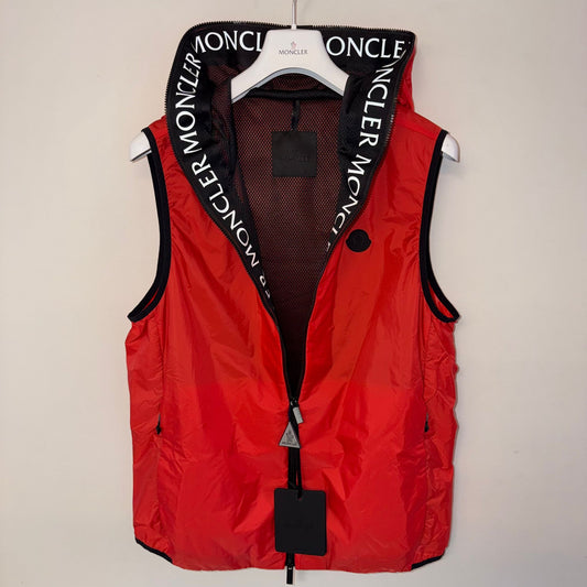 MONCLER PAKITO HOODED NYLON GILET BODYWARMER - RED