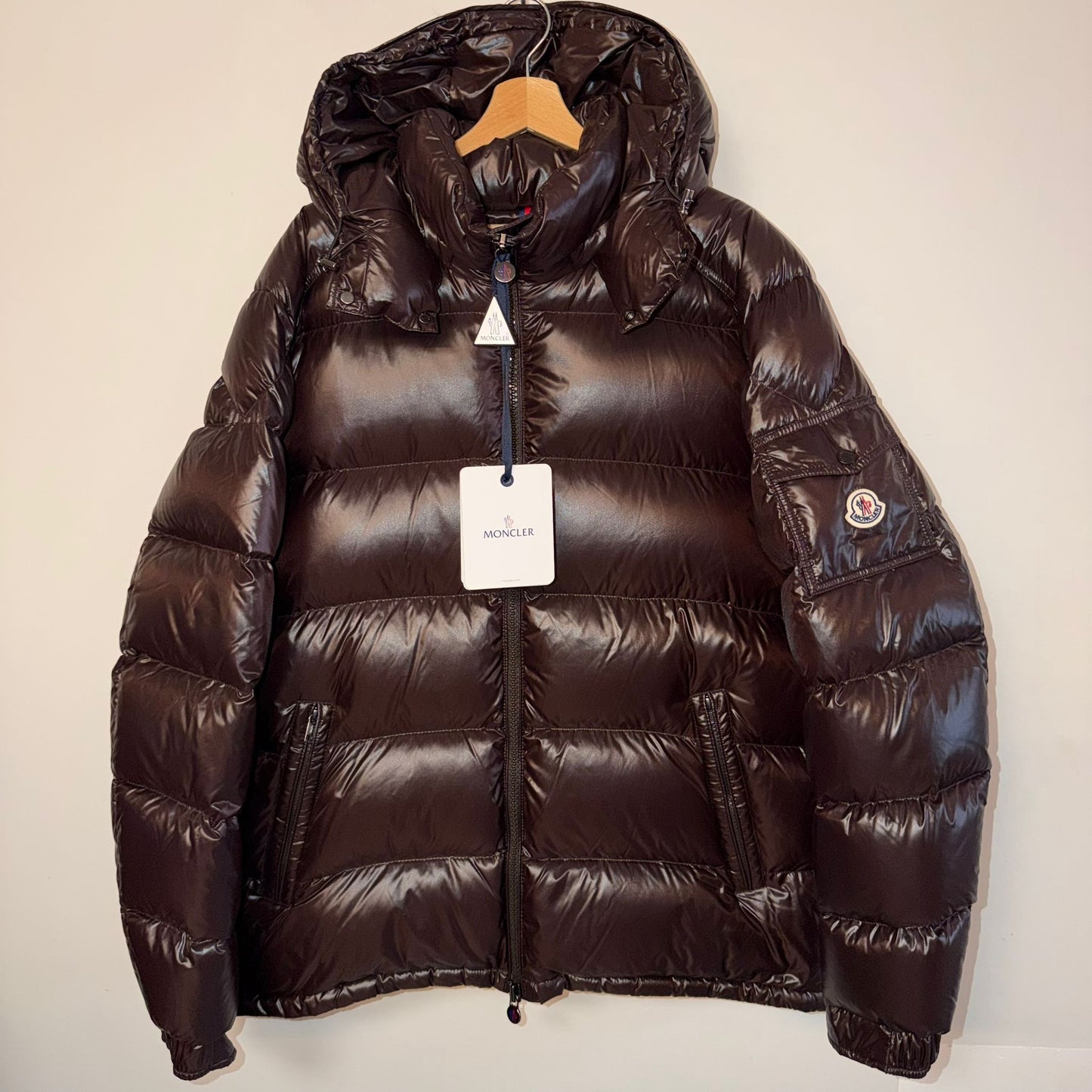 MONCLER MAYA DOWN PUFFER JACKET - BROWN