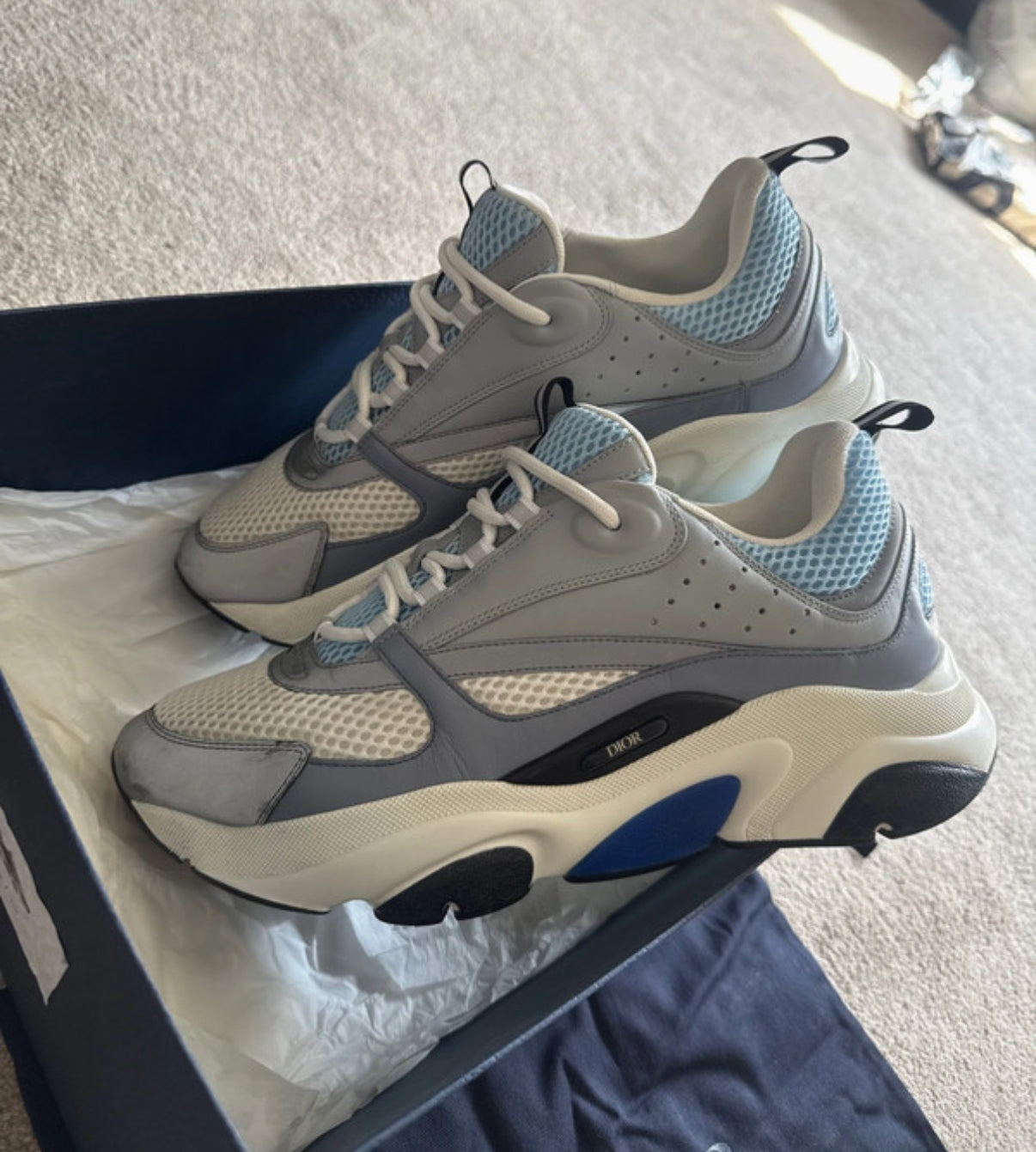 DIOR B22 SNEAKERS - BABY BLUE