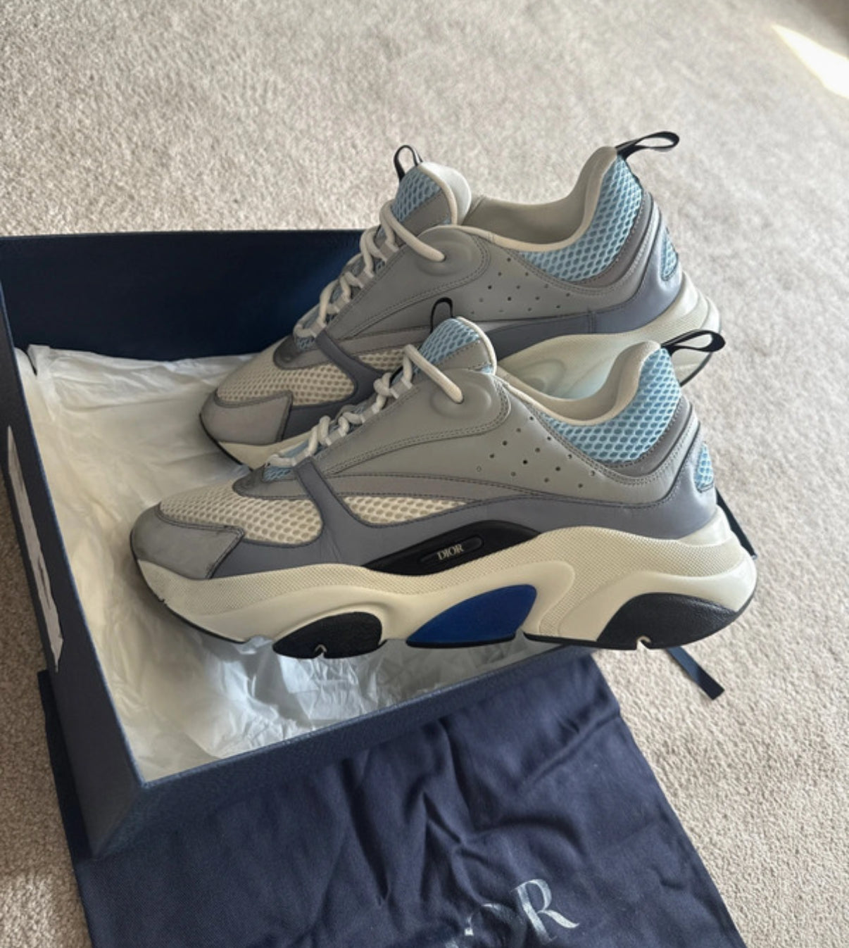 DIOR B22 SNEAKERS - BABY BLUE