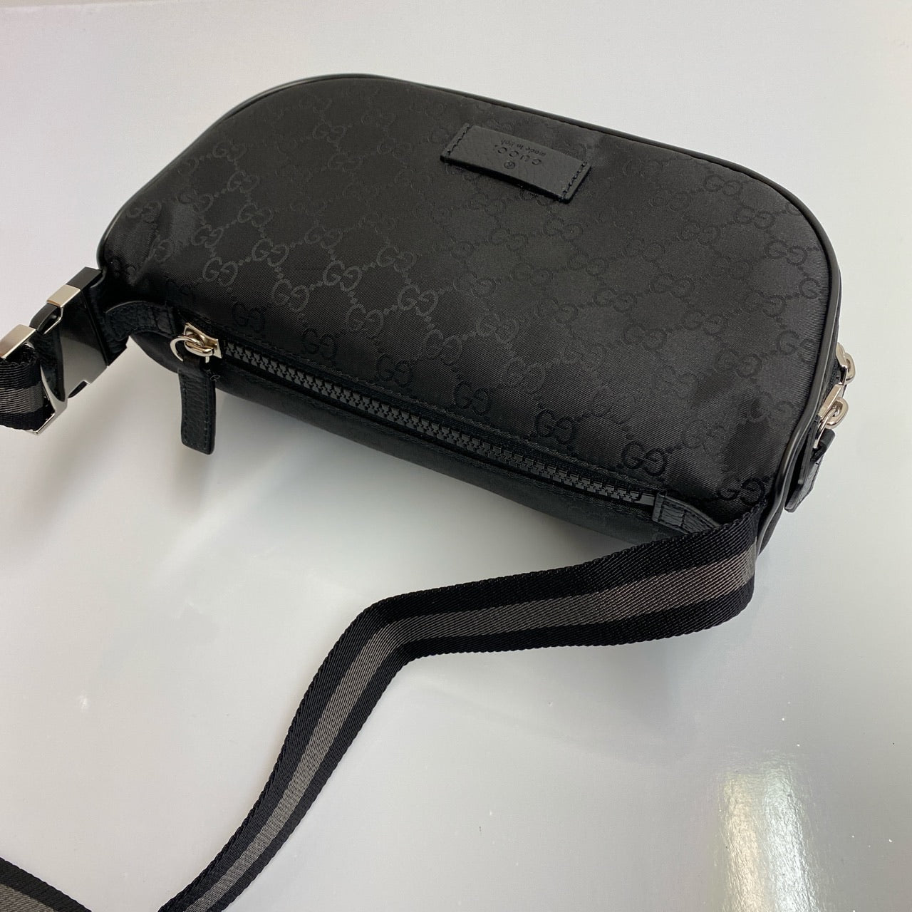 Gucci handbag online belt