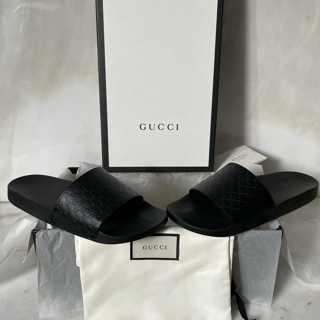 GUCCI TULLE GLOVES - De-iceShops HK - Black transparent slides with logo  gucci shoes Gucci